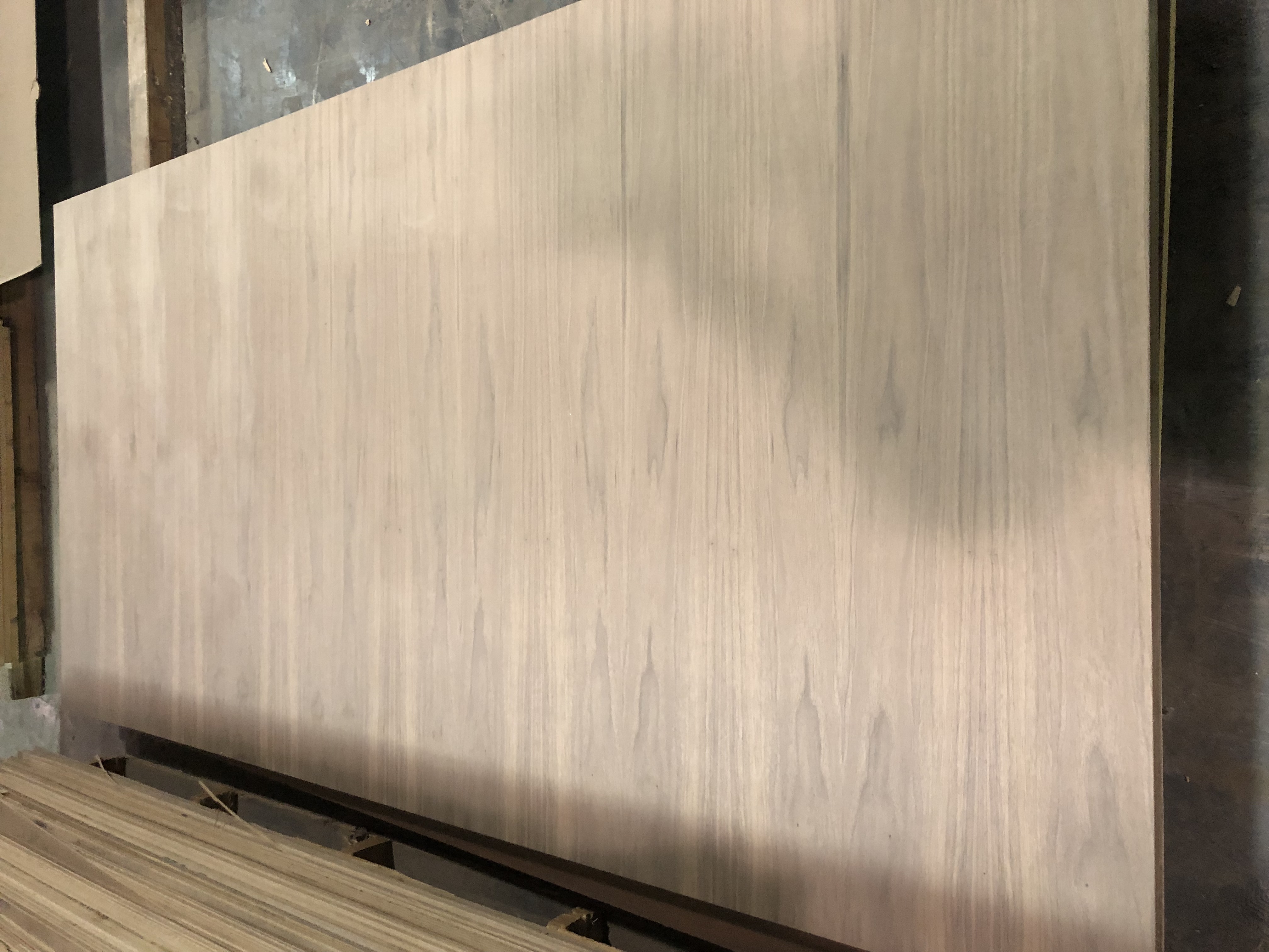 Facroy Direct Doors WALNUT FLUSH RUN HORIZONTAL
